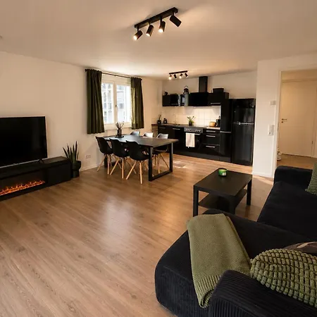 Design 6 Am Mit Kamin, E-ladestation, Balkon, Lage *